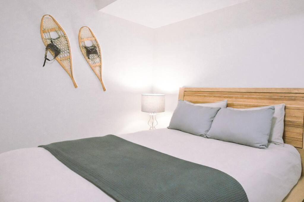 אינברמיר Oasis Getaway, Mins To Lake, King Bed, Dbl Garage מראה חיצוני תמונה